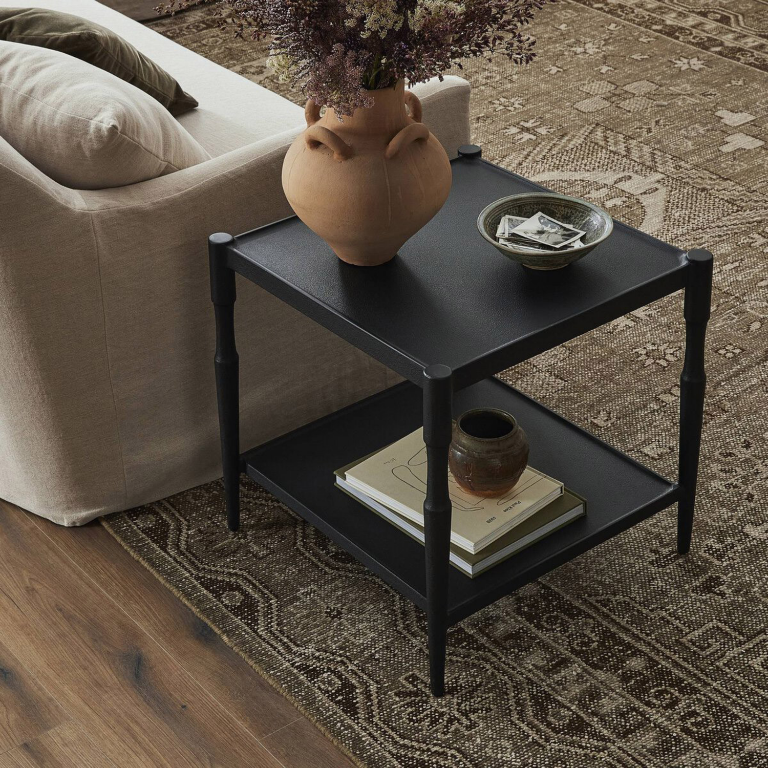 Mesa Lateral Demant